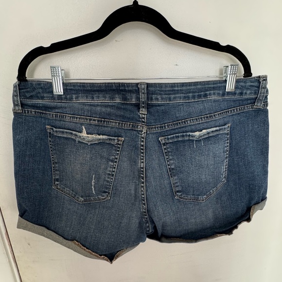 Arizona Jean Co shorts. - Picture 2 of 5